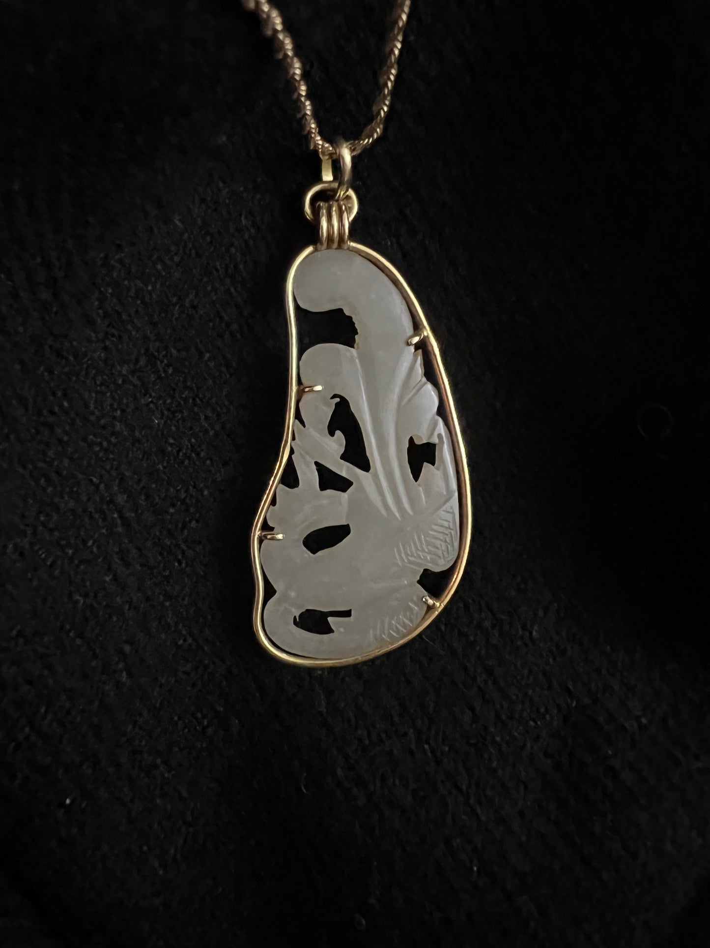 14K Gold Carved Serpentine Jade Pendant