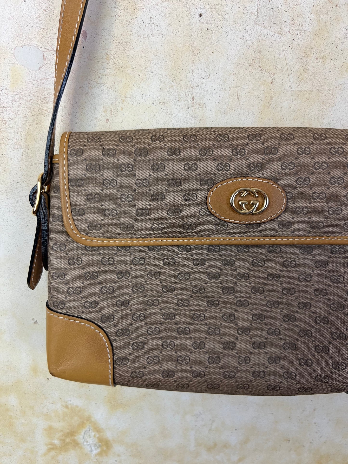 Gucci GG Mini Messenger Crossbody Purse